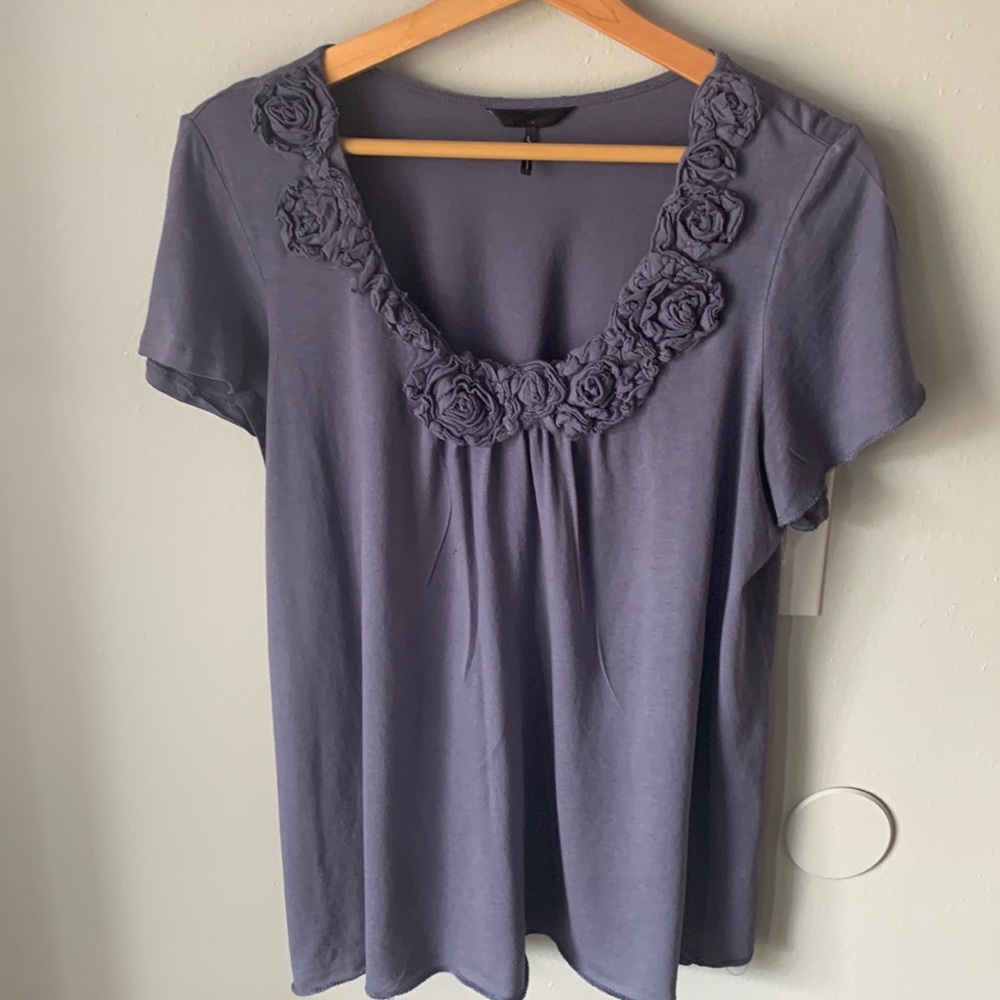 Lightweight comfy T